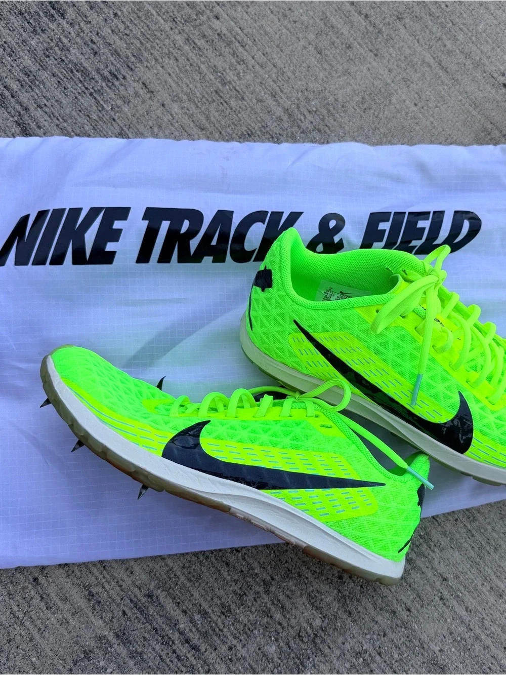 Nike Neon Zoom Rival Running Spike, size 6, Like New with bag